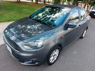 Ford Figo Titanium 2018