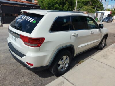 Jeep Grand Cherokee 4×2 2011