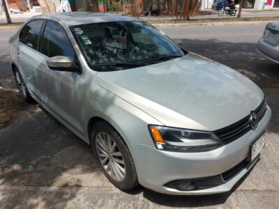 Volkswagen Jetta Sport 2012