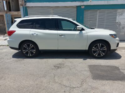 Nissan Pathfinder Exclusive 2017