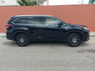 Toyota Highlander Limited 2017