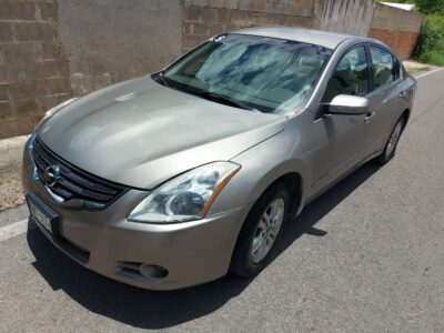 Nissan Altima S 2011