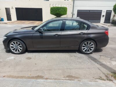 BMW Serie 3 328iA MODERN LINE 2013