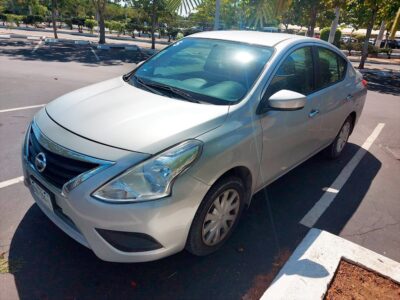 Nissan Versa Sense 2016