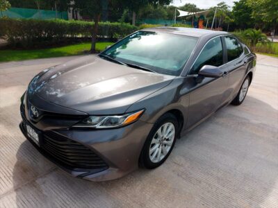 Toyota Camry LE 2.5 At 2019