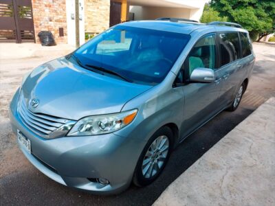 Toyota Sienna Limited 2014