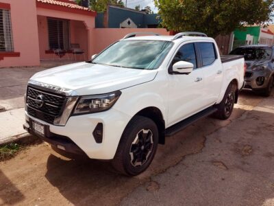 Nissan Frontier Platinum 2021