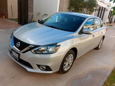 Nissan Sentra Advance CVT 2017