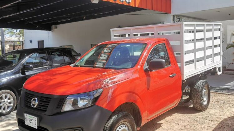 Nissan NP300 2019 Estacas DH C/Clima