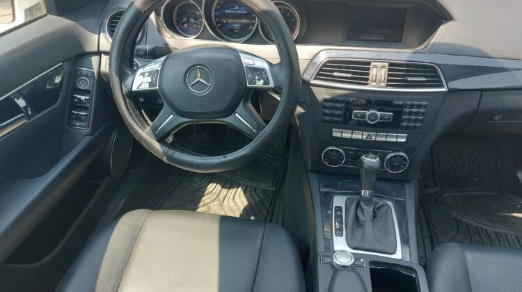 Mercedes Benz Clase C180 2013