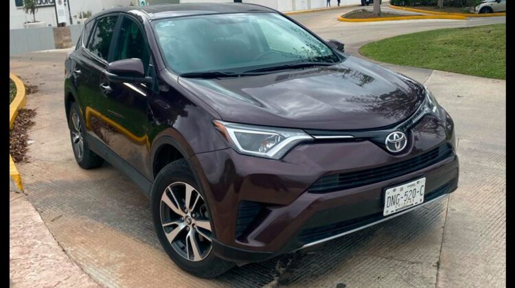 Toyota RAV4 XLE 2017