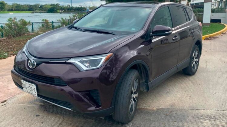 Toyota RAV4 XLE 2017