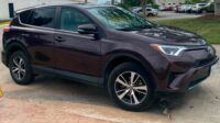 Toyota RAV4 XLE 2017