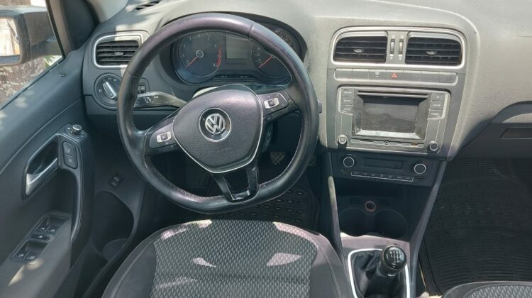 Volkswagen Vento Highline 2017