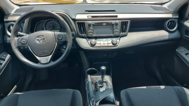 Toyota Rav4 XLE AWD 2015