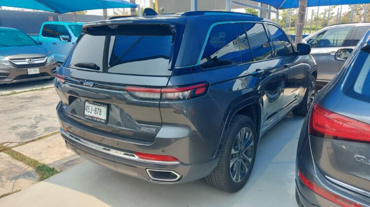 Jeep Grand Cherokee Hybrid 2023