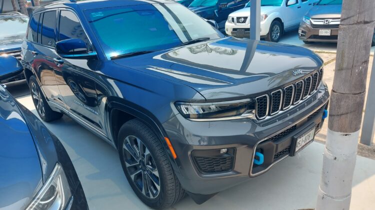 Jeep Grand Cherokee Hybrid 2023