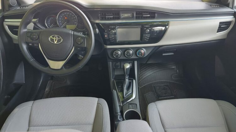 Toyota Corolla LE 2015