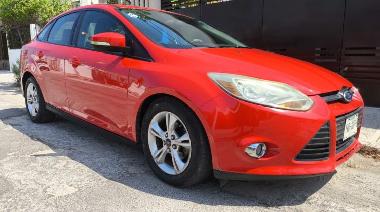 Ford Focus SE 2013