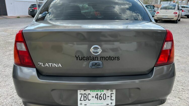 Nissan Platina 2004