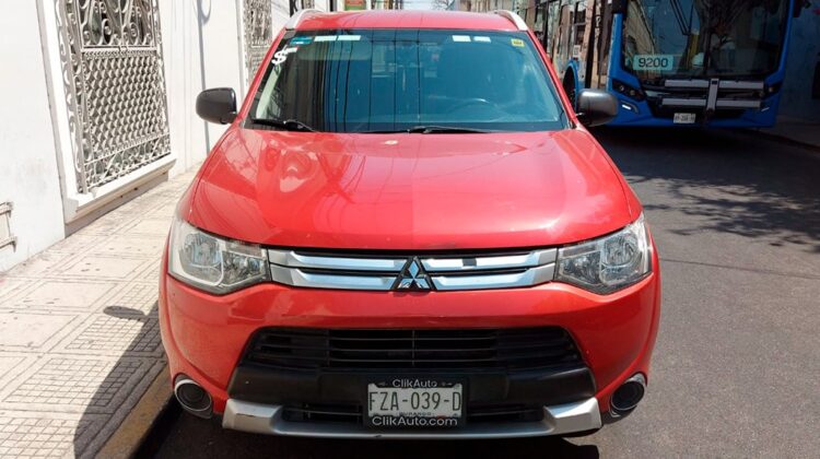 Mitsubishi Outlander SE 2015