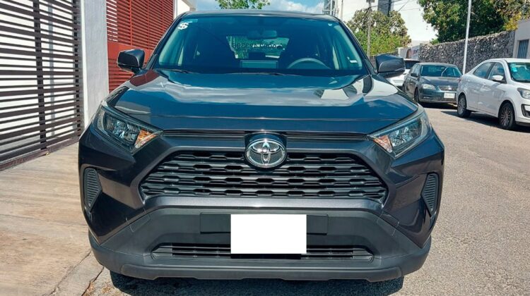 Toyota Rav4 LE 2.5 2019