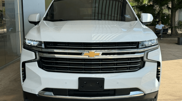 Chevrolet Suburban LT (2022)