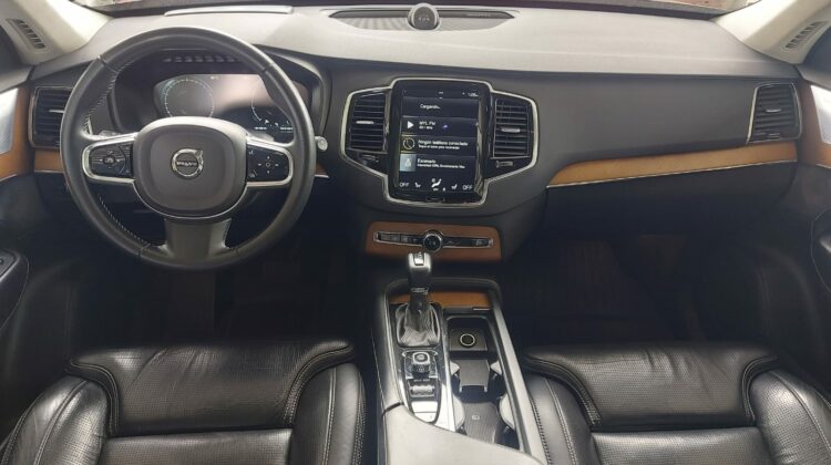 Volvo CX90 2019