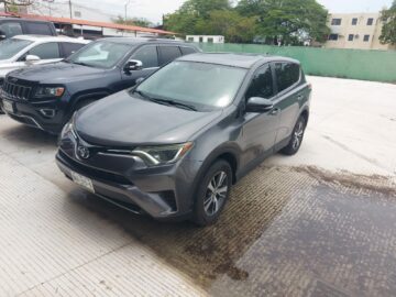 Toyota Rav4 XLE 2017