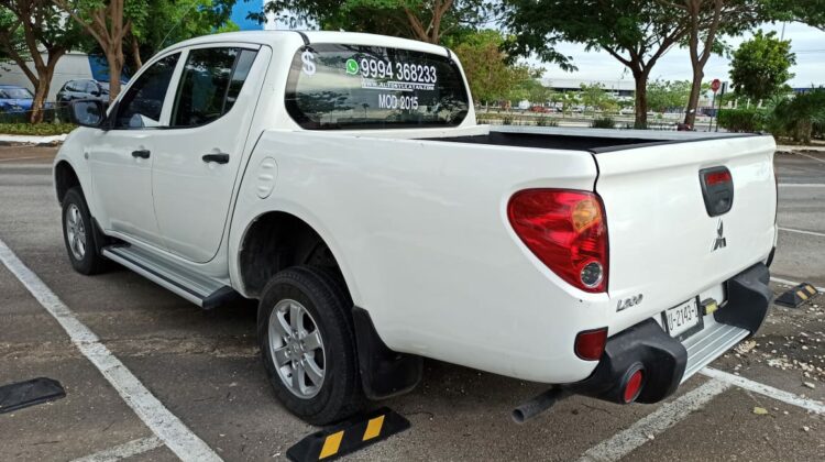 Mitsubishi L200 2015