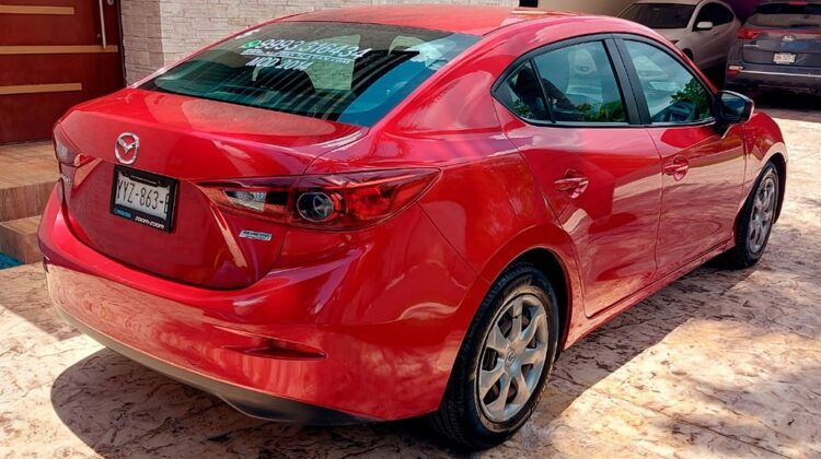 Mazda 3 SDN Skyactiv 2.0L 2014