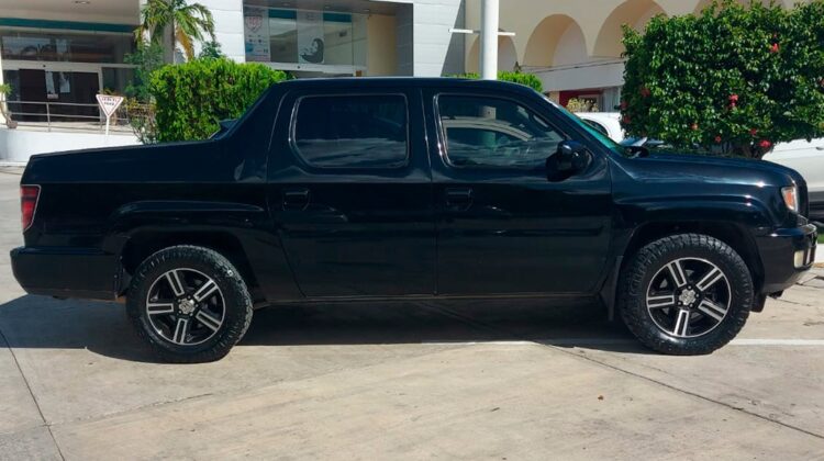 Honda Ridgeline Sport 2013