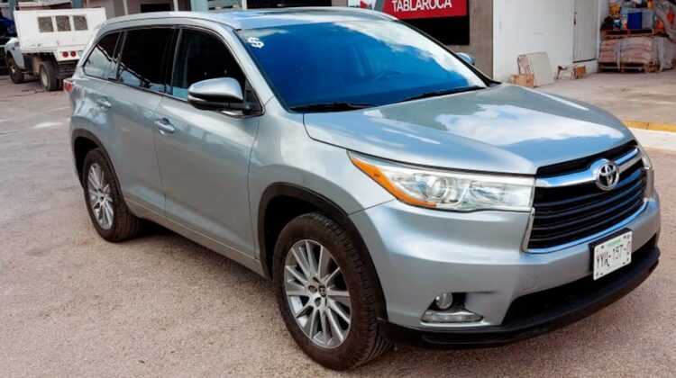 Toyota Highlander Limited Panoramic Roof 2016