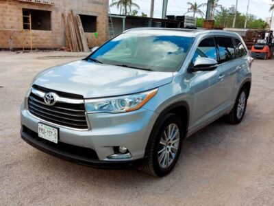 Toyota Highlander Limited Panoramic Roof 2016