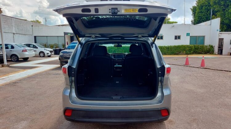 Toyota Highlander Limited Panoramic Roof 2016