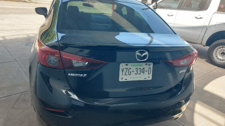 Mazda 3 2015