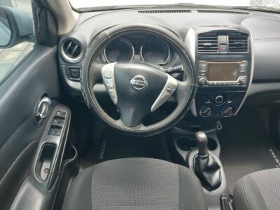 Nissan Versa Advance 2017