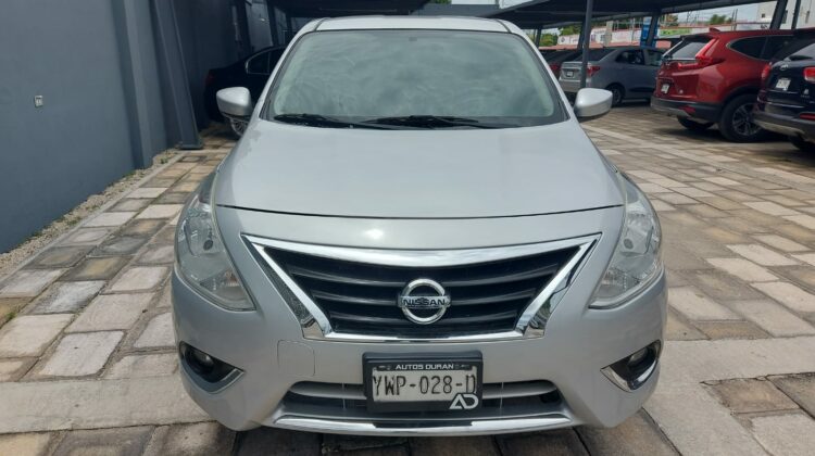 Nissan Versa Advance 2017