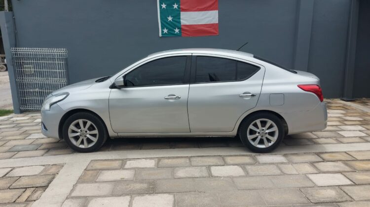 Nissan Versa Advance 2017