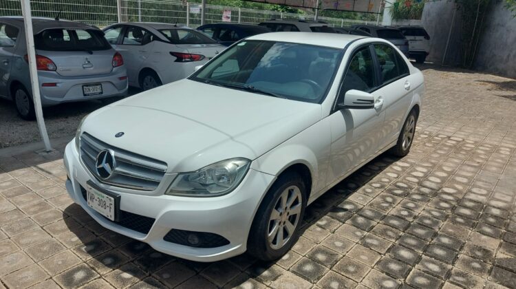 Mercedes Benz Clase C180 2013