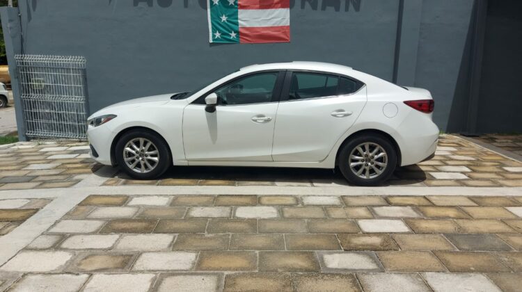 Mazda 3 i Touring 2016