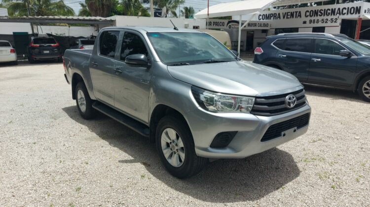 Toyota Hilux SR 2018