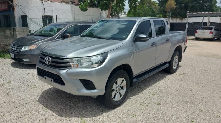 Toyota Hilux SR 2018