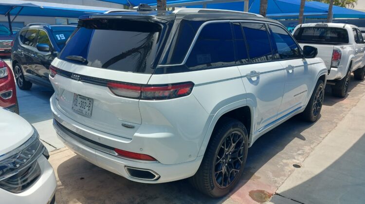 Suzuki Grand Cherokee 2022