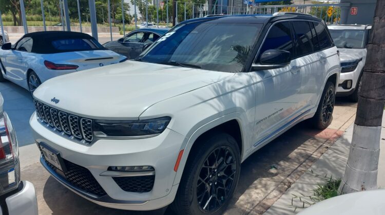 Suzuki Grand Cherokee 2022