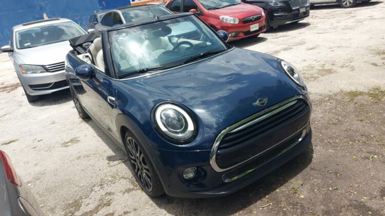 Mini Cooper Convertible 2018