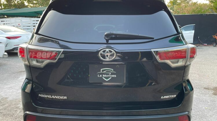 Toyota Highlander Limited 2015