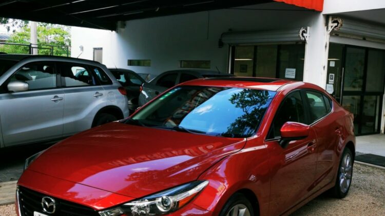 MAZDA 3 SPORT ROJO