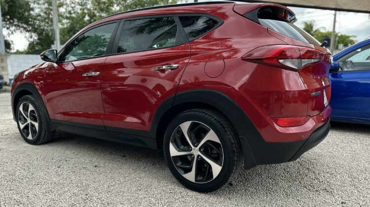 HYUNDAI TUCSON TECH NAVI 2018