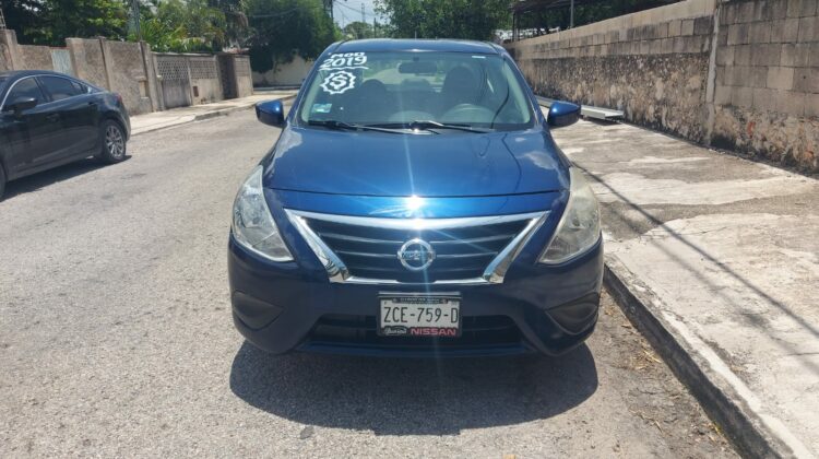 Nissan Versa Sense 2019